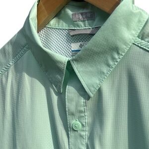 Columbia Pacific Breeze Fishing Shirt Men's M Green Omni Wick Outdoor‎ UPF 40+